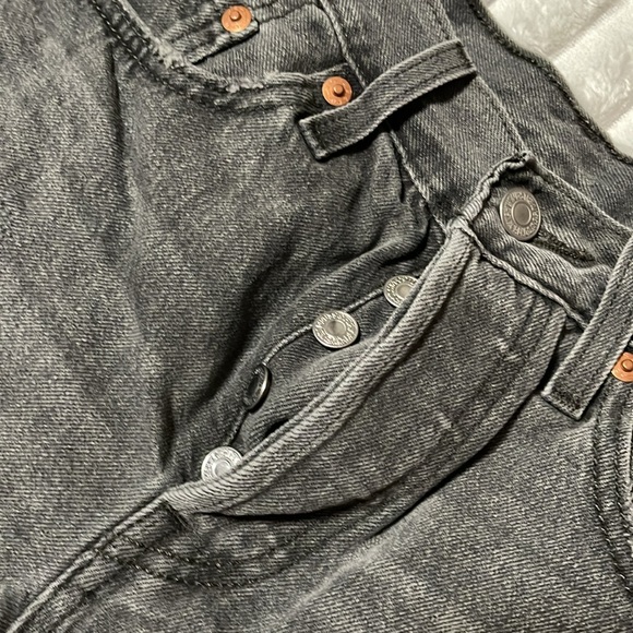 Levis 501 Shorts | Size 24 - Picture 4 of 7